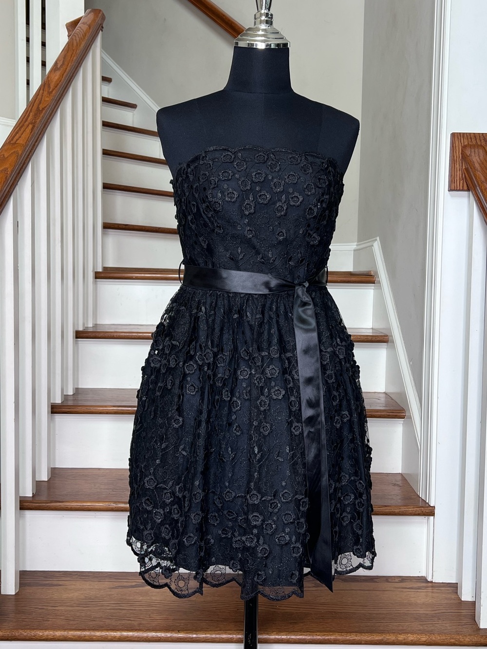 Oleg Cassini Black Strapless Floral Lace Party Dress Fit & Flare Size 2 - Picture 3 of 9